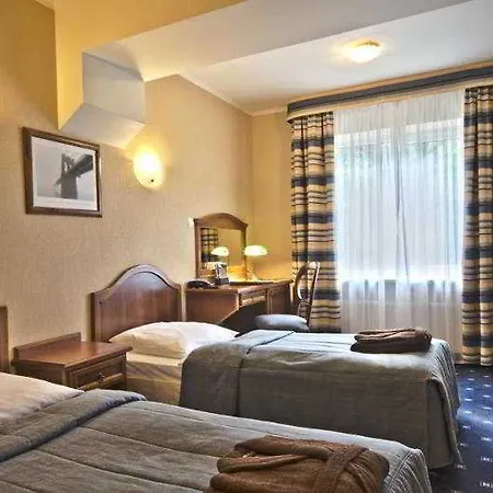 Warszawianka 4*