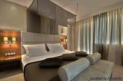 ホテル Warszawianka ヤフランカ