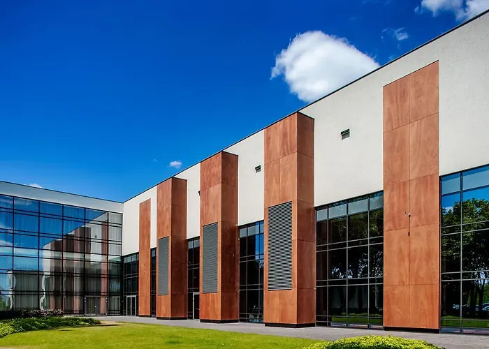 ホテル Warszawianka 4*